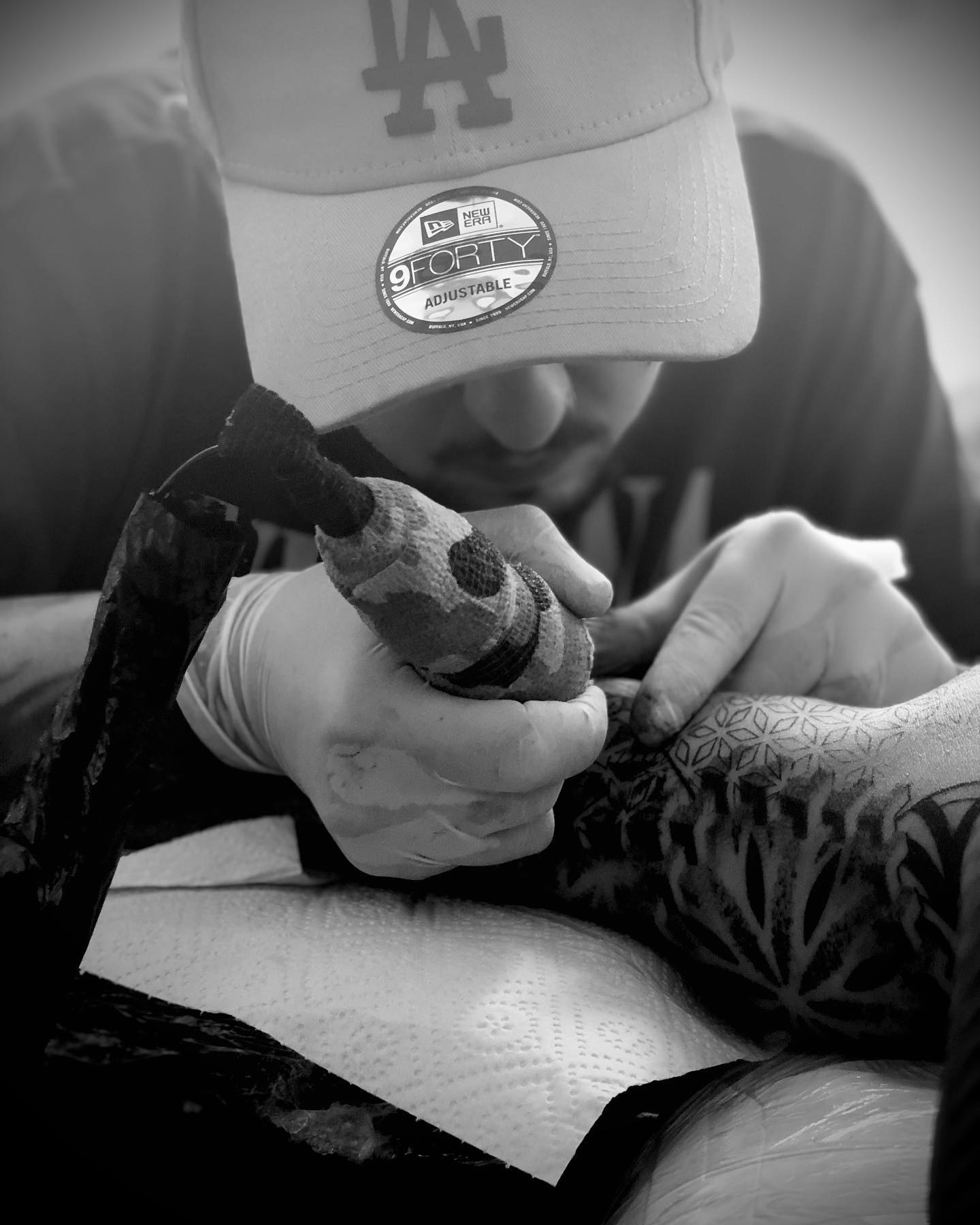 Edu Sampedro — Blackwork & Dark Realism